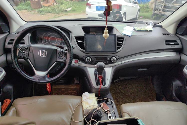Used Honda CR-V 2012 2.4L four-wheel drive luxury version Center Console