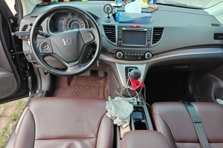 Used Honda CR-V 2012 2.0L two-wheel drive urban version Center Console