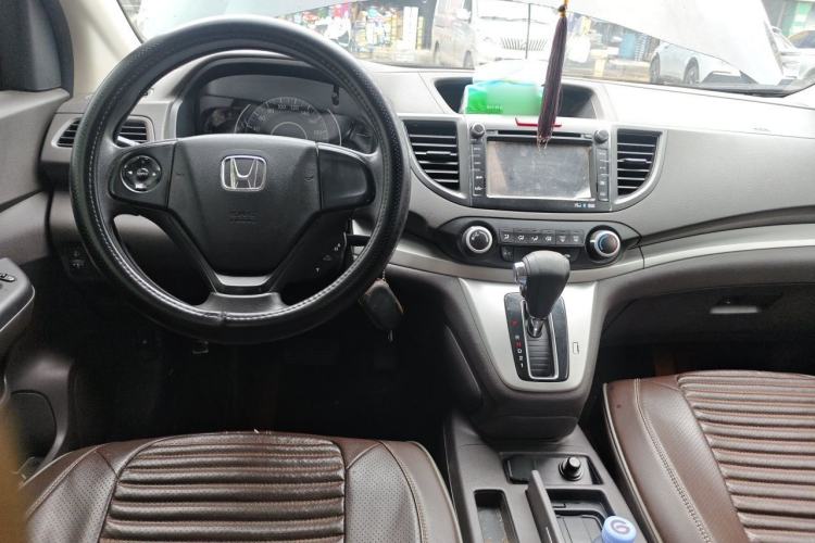 Used Honda CR-V 2012 2.0L two-wheel drive urban version Center Console