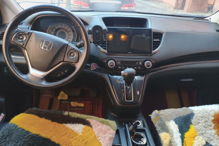 Used Honda CR-V 2012 2.4L four-wheel drive luxury version Center Console