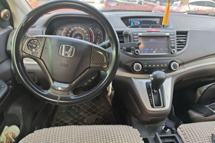 Used Honda CR-V 2012 2.0L two-wheel drive urban version Center Console
