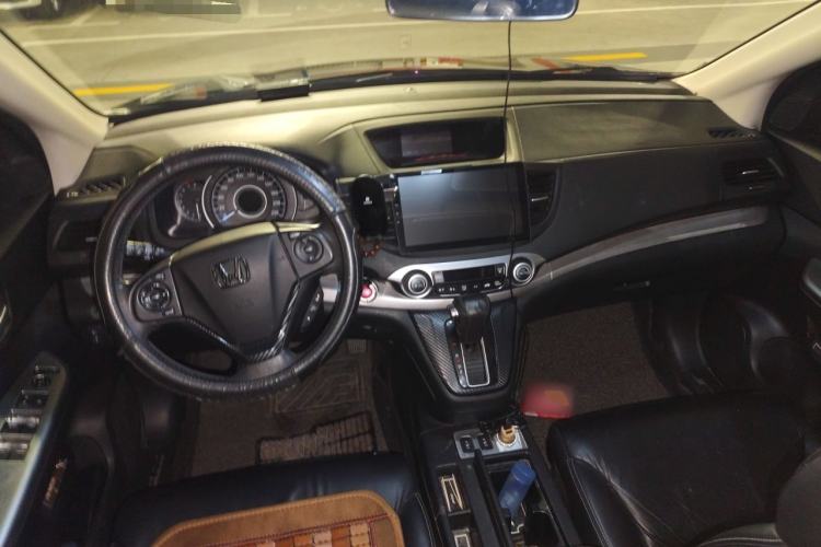 Used Honda CR-V 2012 2.4L four-wheel drive luxury version Center Console