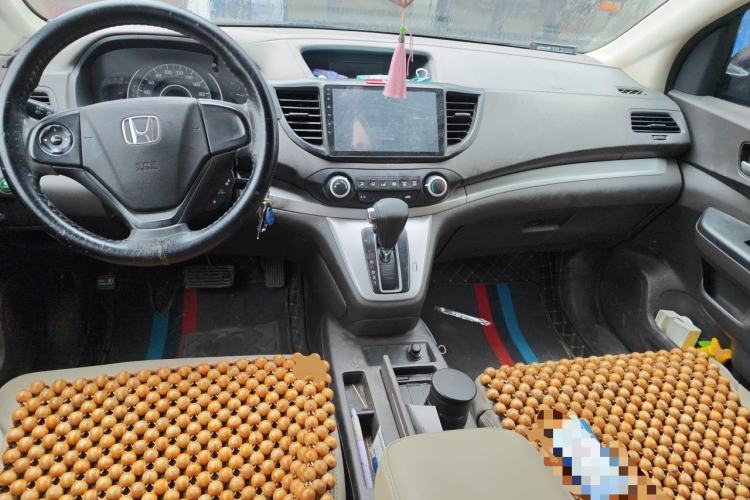 Used Honda CR-V 2012 2.0L two-wheel drive urban version Center Console