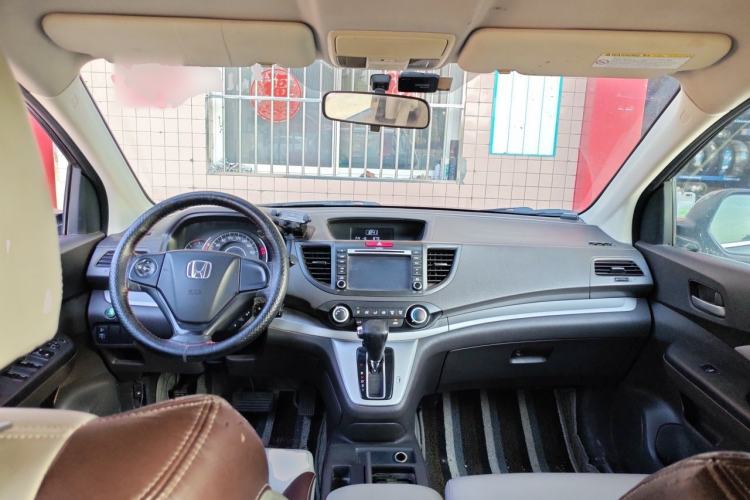 Used Honda CR-V 2012 2.0L two-wheel drive urban version Center Console