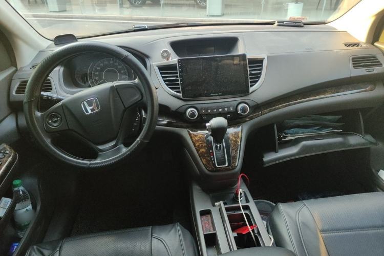 Used Honda CR-V 2012 2.0L two-wheel drive urban version Center Console