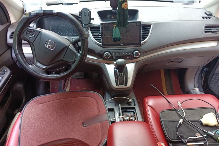 Used Honda CR-V 2012 2.0L two-wheel drive urban version Center Console