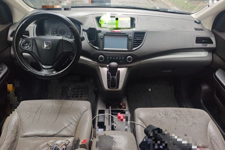 Used Honda CR-V 2012 2.0L two-wheel drive urban version Center Console