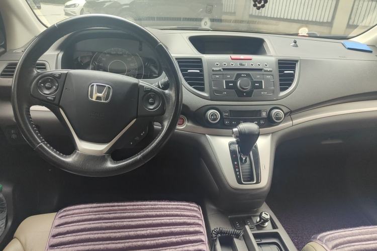 Used Honda CR-V 2012 2.4L four-wheel drive luxury version Center Console