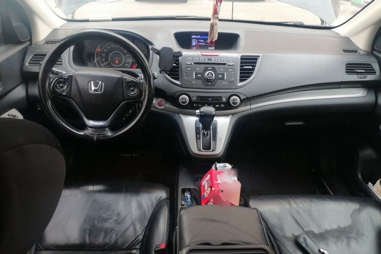 Used Honda CR-V 2012 2.4L four-wheel drive luxury version Center Console