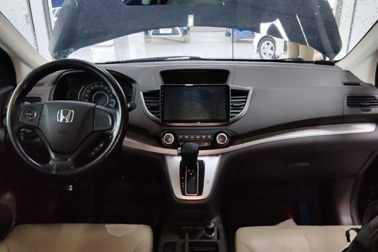 Used Honda CR-V 2012 2.0L two-wheel drive urban version Center Console