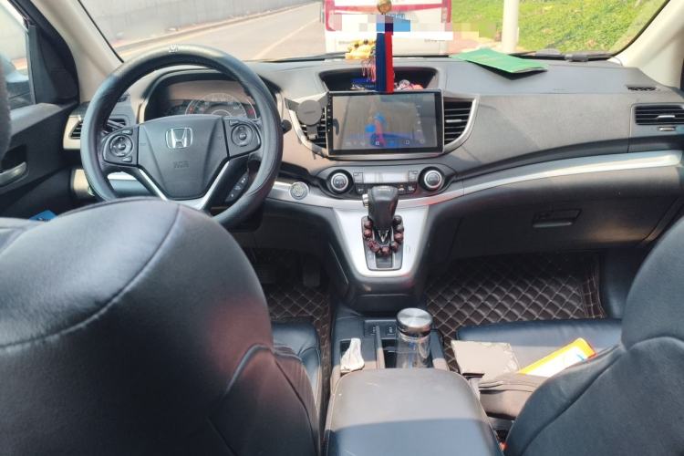 Used Honda CR-V 2012 2.4L four-wheel drive luxury version Center Console