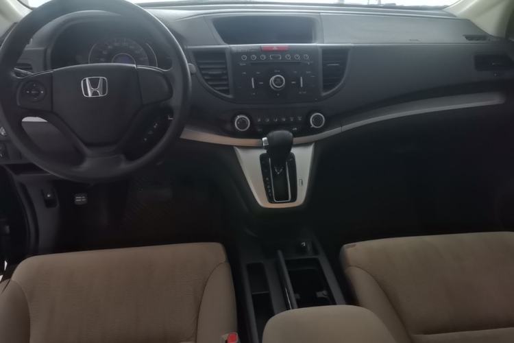 Used Honda CR-V 2012 2.0L two-wheel drive urban version Center Console