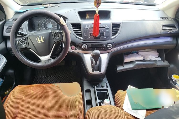 Used Honda CR-V 2012 2.4L four-wheel drive luxury version Center Console