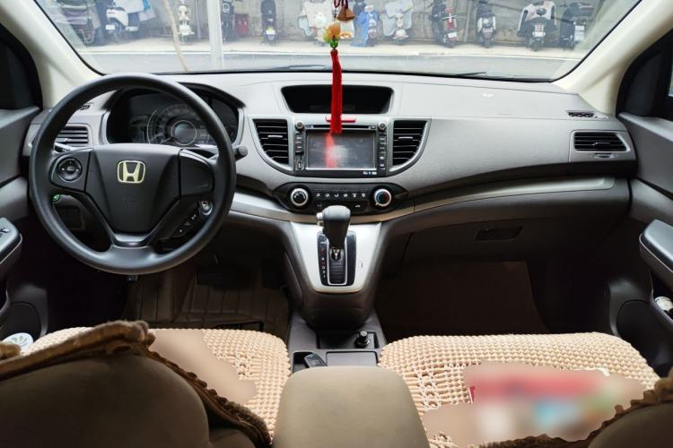 Used Honda CR-V 2012 2.0L two-wheel drive urban version Center Console