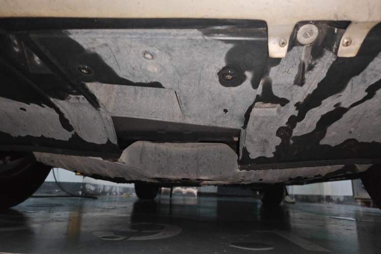 Used Honda CR-V 2012 2.4L four-wheel drive luxury version Chassis Front