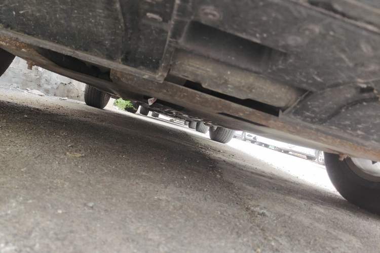 Used Honda CR-V 2012 2.4L four-wheel drive luxury version Chassis Front