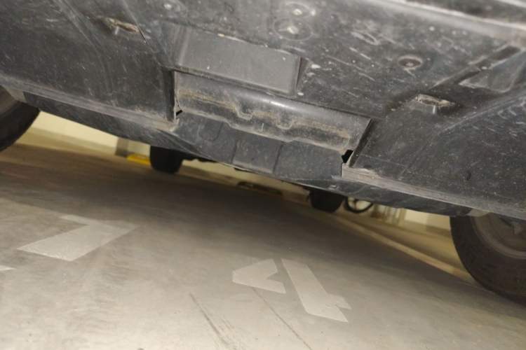 Used Honda CR-V 2012 2.4L four-wheel drive luxury version Chassis Front