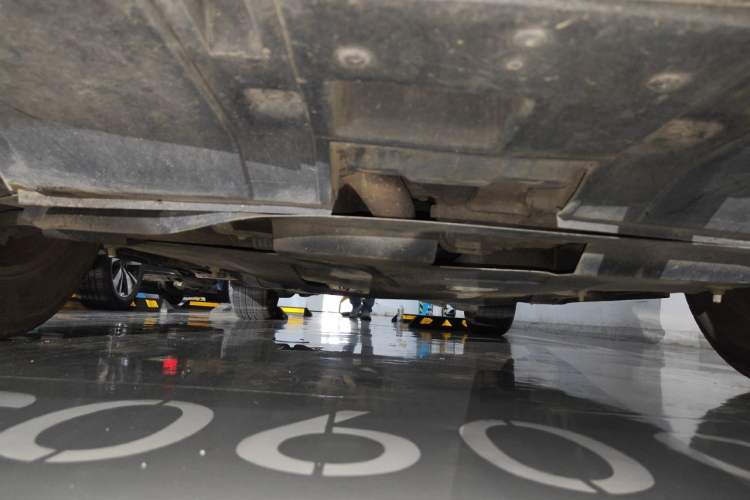 Used Honda CR-V 2012 2.0L two-wheel drive urban version Chassis Front
