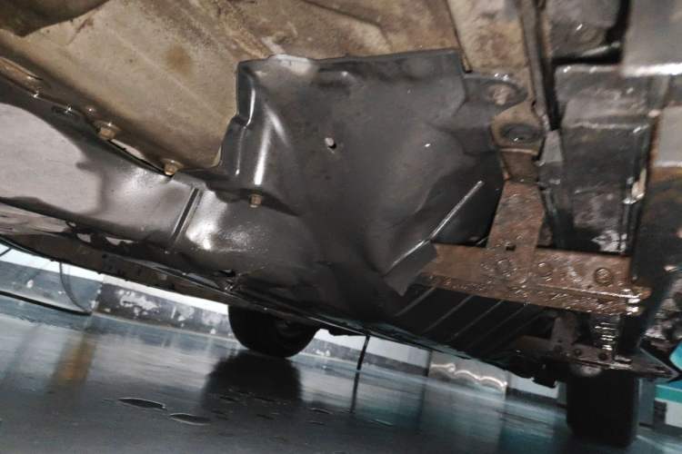 Used Honda CR-V 2012 2.4L four-wheel drive luxury version Chassis Front Left