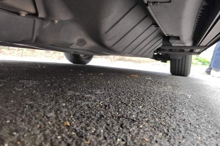 Used Honda CR-V 2012 2.4L four-wheel drive luxury version Chassis Front Left
