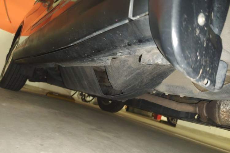 Used Honda CR-V 2012 2.4L four-wheel drive luxury version Chassis Front Right