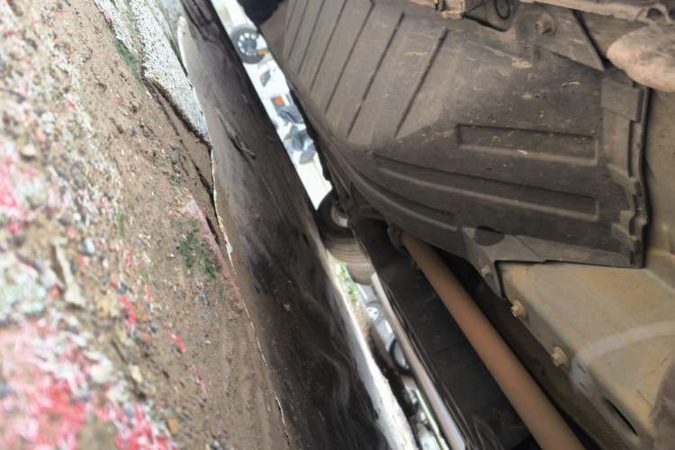Used Honda CR-V 2012 2.0L two-wheel drive urban version Chassis Front Right