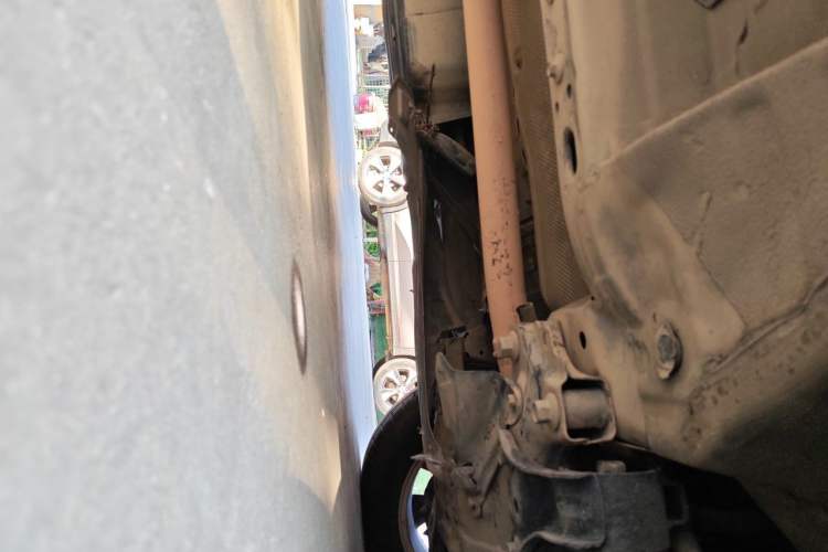 Used Honda CR-V 2012 2.0L two-wheel drive urban version Chassis Front Right