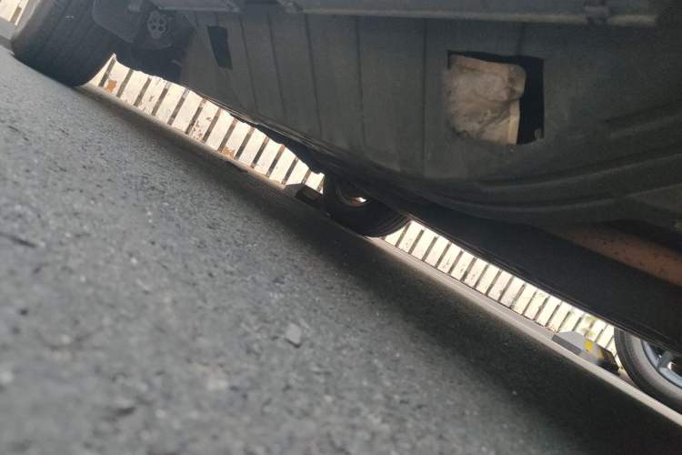 Used Honda CR-V 2012 2.0L two-wheel drive urban version Chassis Front Right