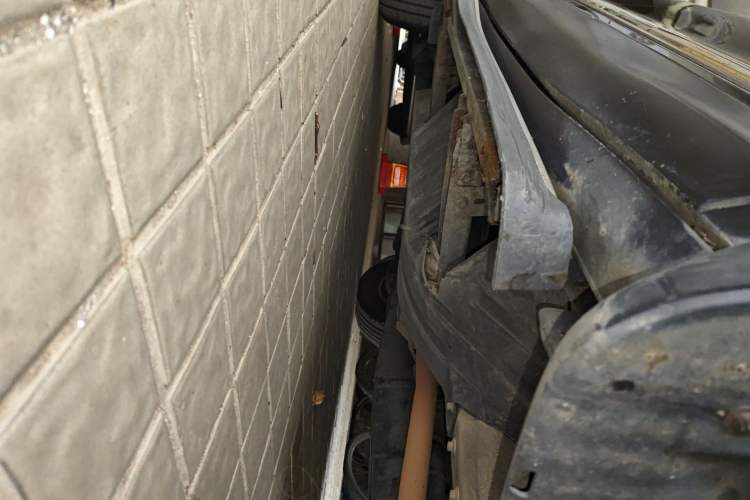 Used Honda CR-V 2012 2.4L four-wheel drive luxury version Chassis Front Right
