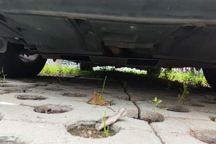 Used Honda CR-V 2012 2.0L two-wheel drive urban version Chassis Front