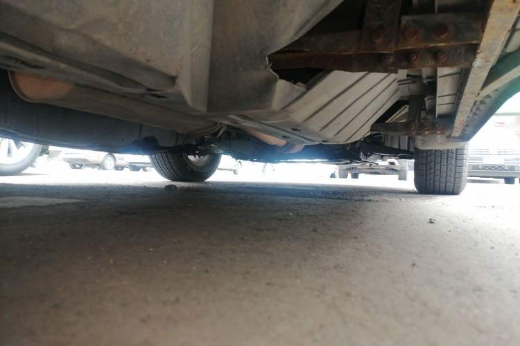 Used Honda CR-V 2012 2.4L four-wheel drive luxury version Chassis Rear Right