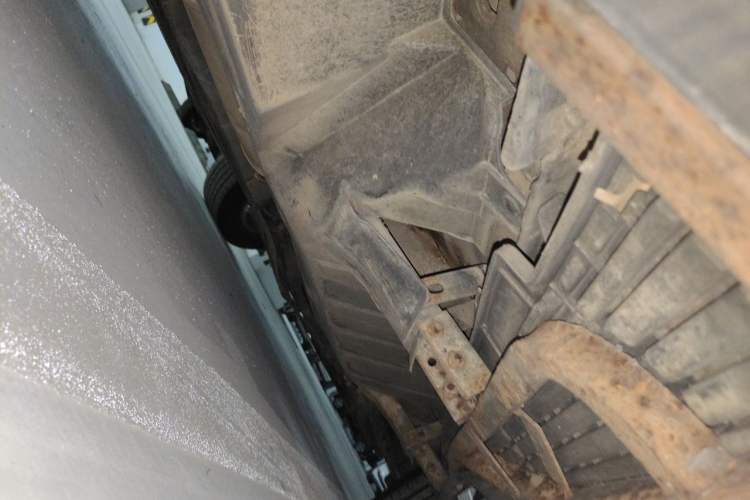 Used Honda CR-V 2012 2.0L two-wheel drive urban version Chassis Rear Right