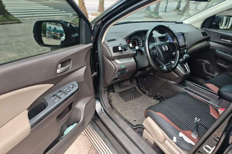 Used Honda CR-V 2012 2.0L two-wheel drive urban version Driver Seat