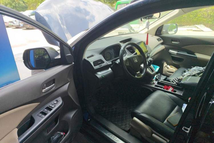 Used Honda CR-V 2012 2.0L two-wheel drive urban version Driver Seat