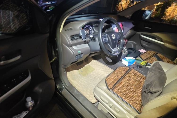 Used Honda CR-V 2012 2.4L four-wheel drive luxury version Driver Seat