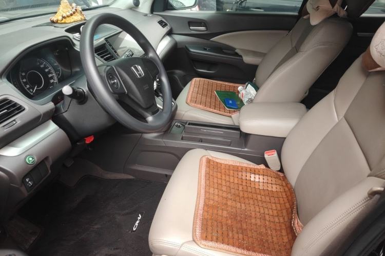 Used Honda CR-V 2012 2.0L two-wheel drive urban version Driver Seat