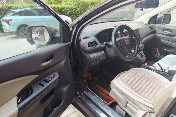 Used Honda CR-V 2012 2.0L two-wheel drive urban version Driver Seat