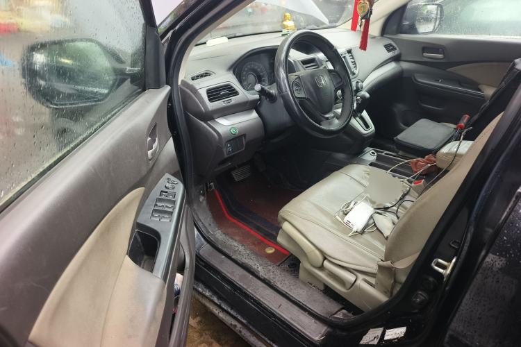 Used Honda CR-V 2012 2.0L two-wheel drive urban version Driver Seat