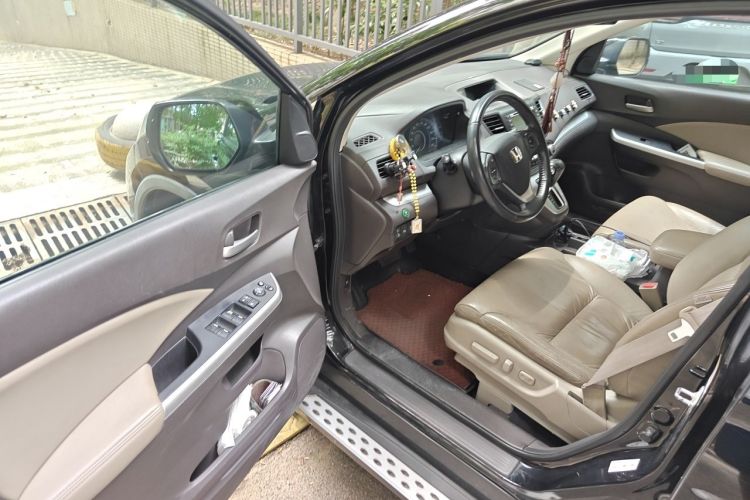 Used Honda CR-V 2012 2.4L four-wheel drive luxury version Driver Seat