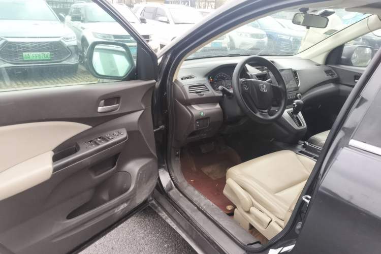 Used Honda CR-V 2012 2.0L two-wheel drive urban version Driver Seat