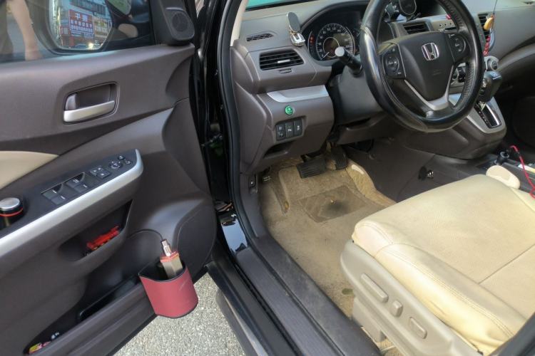 Used Honda CR-V 2012 2.4L four-wheel drive luxury version Driver Seat
