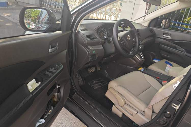 Used Honda CR-V 2012 2.0L two-wheel drive urban version Driver Seat