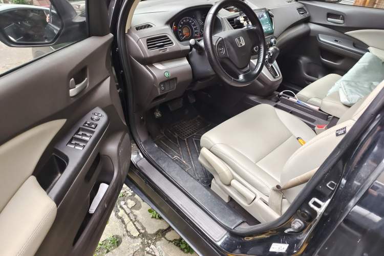 Used Honda CR-V 2012 2.0L two-wheel drive urban version Driver Seat
