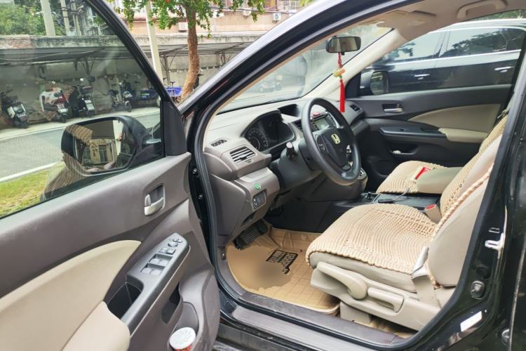 Used Honda CR-V 2012 2.0L two-wheel drive urban version Driver Seat