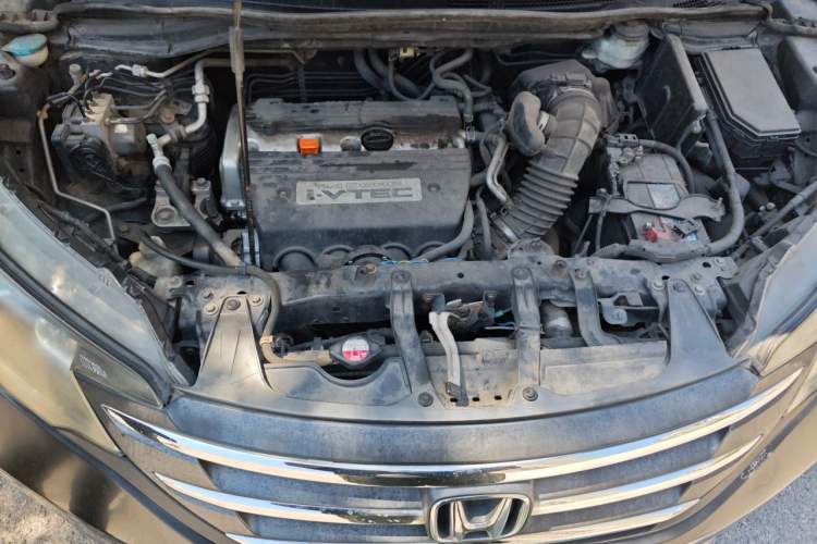 Used Honda CR-V 2012 2.4L four-wheel drive luxury version Engine Bay