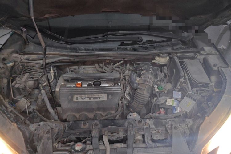 Used Honda CR-V 2012 2.4L four-wheel drive luxury version Engine Bay