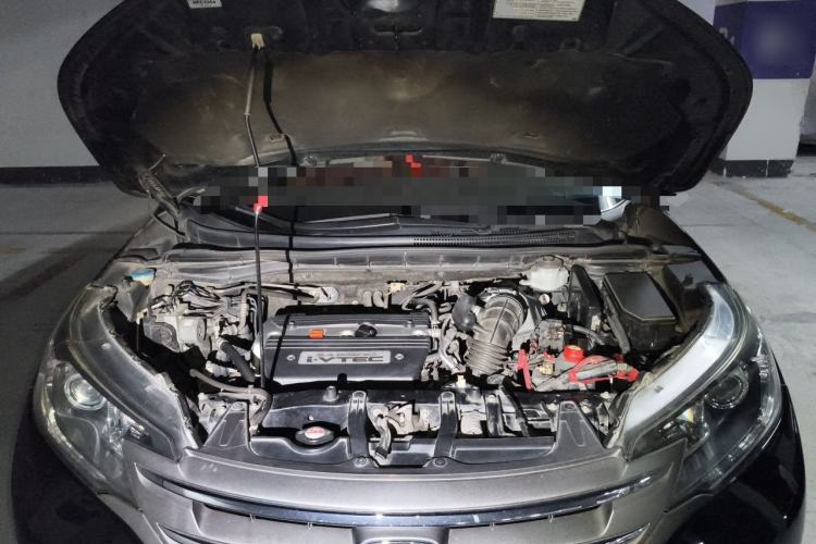 Used Honda CR-V 2012 2.4L four-wheel drive luxury version Engine Bay