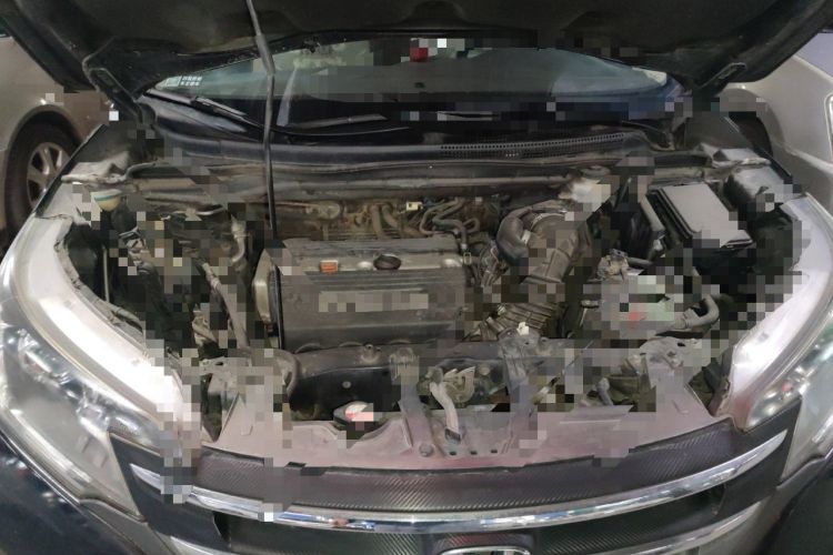 Used Honda CR-V 2012 2.4L four-wheel drive luxury version Engine Bay
