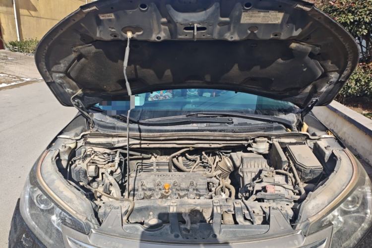 Used Honda CR-V 2012 2.0L two-wheel drive urban version Engine Bay