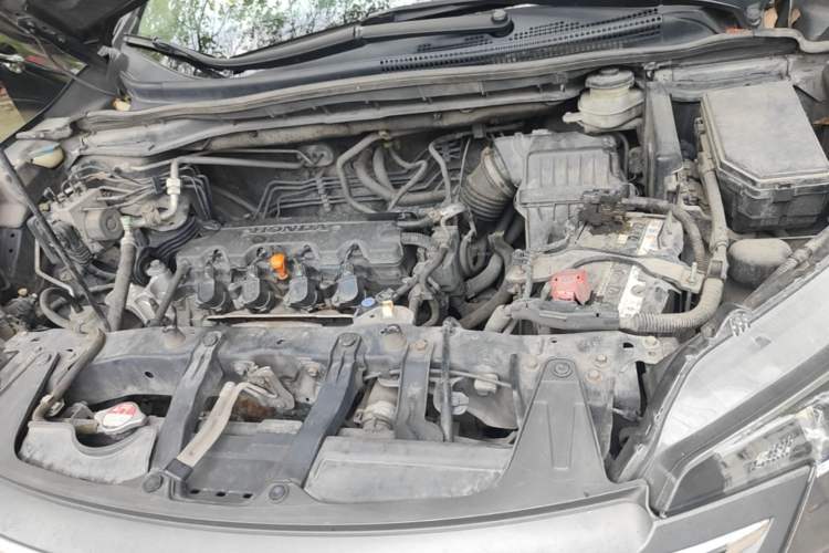 Used Honda CR-V 2012 2.0L two-wheel drive urban version Engine Bay